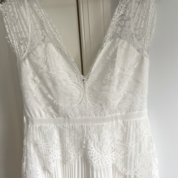 Asos wedding gown - Picture 5 of 8